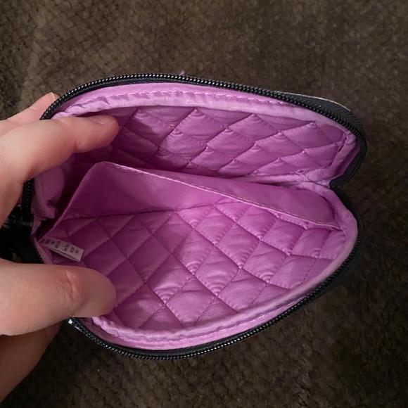 Vera Bradley smartphone wallet!! - Picture 2 of 4